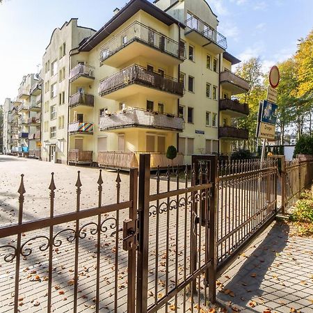 Morskie Oko II By Noclegi Renters Miedzyzdroje Ngoại thất bức ảnh
